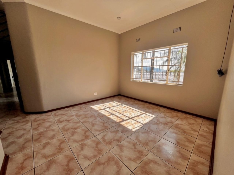 4 Bedroom Property for Sale in Safari Gardens North West